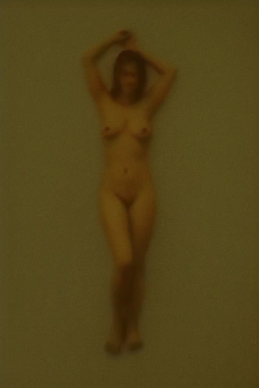 A 38 year old fully naked women
brown hair
perfect body
fully nude